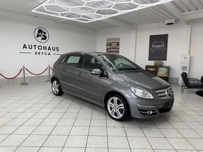 Brugt Mercedes E200 Edition 193 HK (141 kW) 2009 Grå Sedan