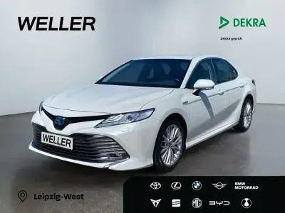 Gebraucht Toyota Camry Hybrid Executive 218 PS (160 kW) 2021 Weiss Limousine