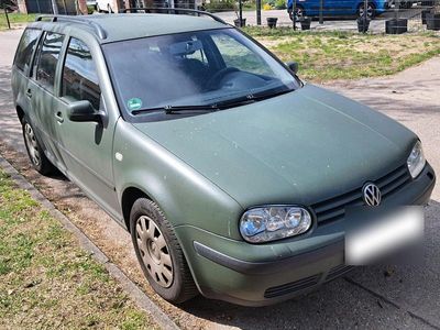 Usata VW Golf IV 101 CV (74 kW) 2003 Verde Station wagon