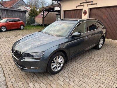 Gebraucht Skoda Superb Style 190 PS (139 kW) 2016 Grau Kombi