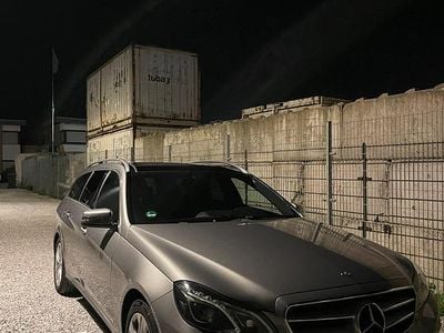 Mercedes E220