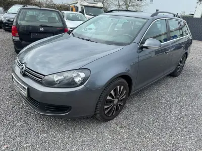 Gebraucht VW Golf VI Comfortline 140 PS (102 kW) 2011 Grau Kleinwagen
