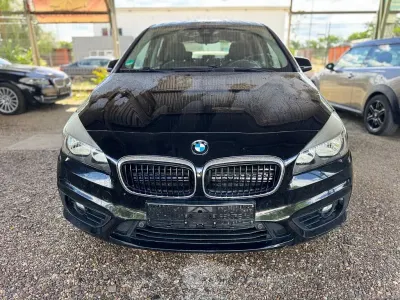 Gebraucht BMW 218 Active Tourer Basis 136 PS (100 kW) 2015 Schwarz Van / Kleinbus