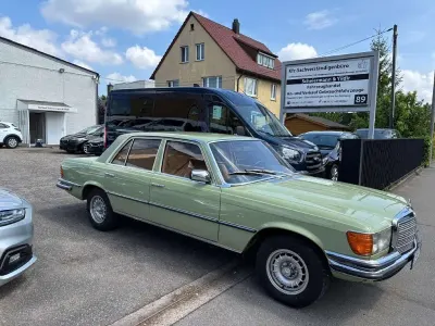 Gebraucht Mercedes S280 156 PS (114 kW) 1976 Grün Limousine