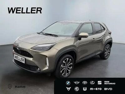 Gebraucht Toyota Yaris Cross Team 116 PS (85 kW) 2023 Oxide bronze metallic SUV