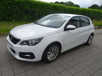 Gebraucht Peugeot 308 Access 102 PS (75 kW) 2020 Weiß Limousine