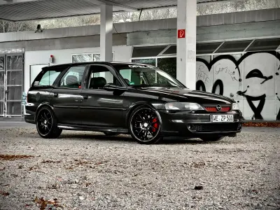 Gebraucht Opel Vectra Sport 170 PS (125 kW) 2002 Schwarz Kombi