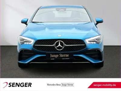 Gebraucht Mercedes CLA200 AMG 163 PS (119 kW) 2025 Blau Coupé