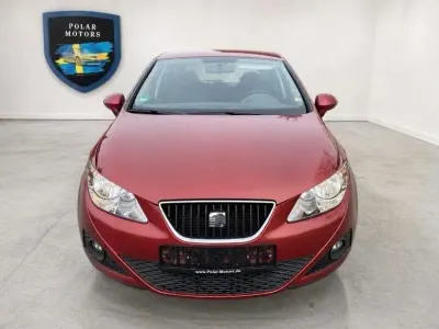 Używany Seat Ibiza Stylance 105 KM (77 kW) 2011 Czerwony Sedan/Limuzyna