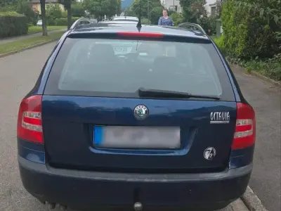 Gebraucht Skoda Octavia 105 PS (77 kW) 2008 Blau Kombi