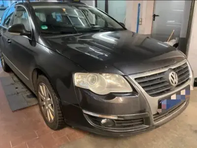Gebraucht VW Passat 110 PS (80 kW) 2010 Grau Kombi