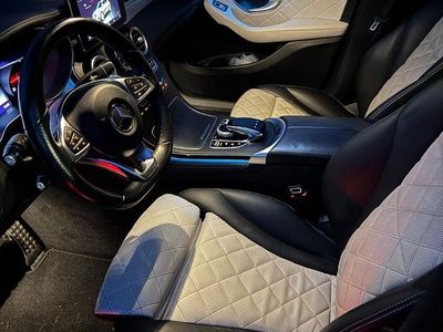 Weiß Gebraucht 2017 Mercedes GLC250 AMG line SUV | 23.000 € (Fairer Preis)