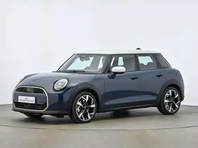 Używany Mini Cooper Favoured 156 KM (114 kW) 2024 Niebieski Hatchback