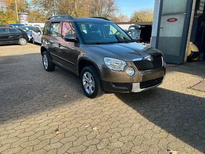 Braun Gebraucht 2013 Skoda Yeti Ambition SUV | 7.980 € (Fairer Preis)