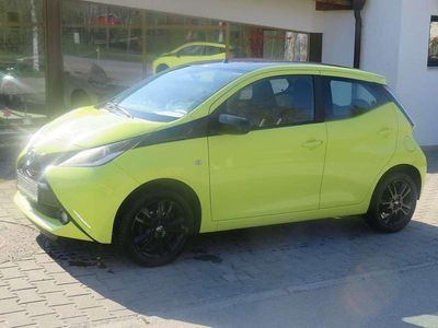 Usata Toyota Aygo X-cite 69 CV (50 kW) 2017 Giallo Utilitaria