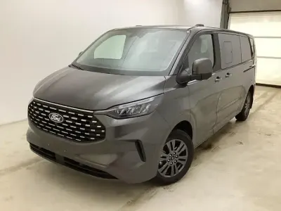Gebraucht Ford Tourneo Titanium 136 PS (100 kW) 2025 Magnetic metallic Van / Kleinbus