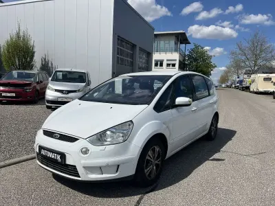 Gebraucht Ford S-MAX Titanium 140 PS (102 kW) 2009 Weiß Van / Kleinbus