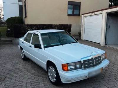 Gebraucht Mercedes 190 160 PS (117 kW) 1990 Weiß Limousine