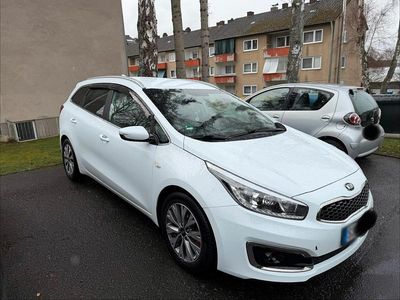 Gebraucht Kia Ceed 136 PS (100 kW) 2018 Weiß Kleinwagen