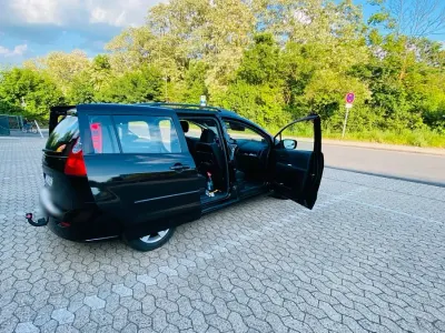 Gebraucht Mazda 5 116 PS (85 kW) 2007 Schwarz Van / Kleinbus