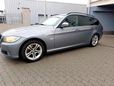 Gebraucht BMW 320 177 PS (130 kW) 2009 Grau Kombi
