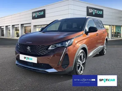 Gebraucht Peugeot 5008 GT 136 PS (100 kW) 2024 Braun SUV