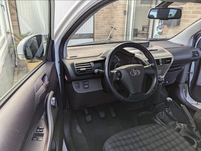 Toyota iQ