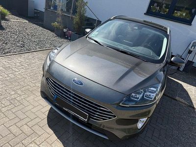 Second-hand Ford Kuga Titanium 224 CP (164 kW) 2021 Gri SUV