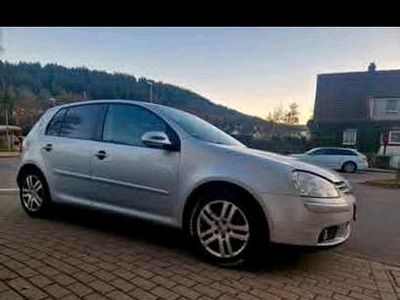 Usata VW Golf V 105 CV (77 kW) 2007 Argento Berlina