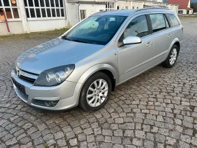 Gebraucht Opel Astra 105 PS (77 kW) 2004 Grau Kombi