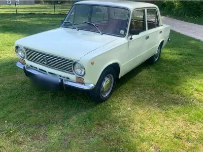 Gebraucht Lada 2101 60 PS (44 kW) 1973 Weiß Limousine