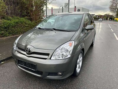 gebraucht Toyota Corolla Verso 2.2 D-CAT Sol