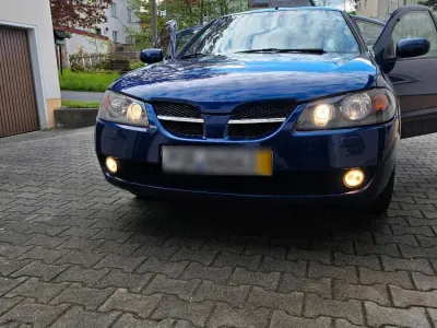 Gebraucht Nissan Almera 115 PS (84 kW) 2004 Blau Kleinwagen
