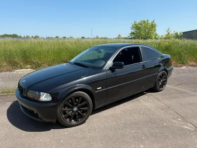 Używany BMW 325 192 KM (141 kW) 2002 Czarny Coupe