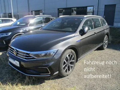 Gebraucht VW Passat IQ Drive 218 PS (160 kW) 2022 Mangangrau metallic Kombi