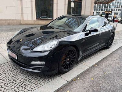 Porsche Panamera 4S