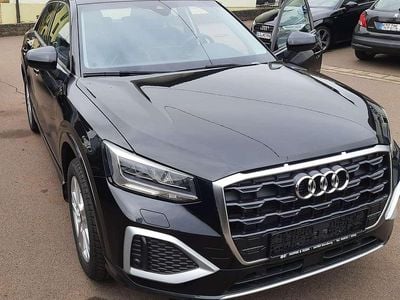 Mythosschwarz metallic Gebraucht 2024 Audi Q2 Advanced SUV | 26.850 € (Guter Preis)