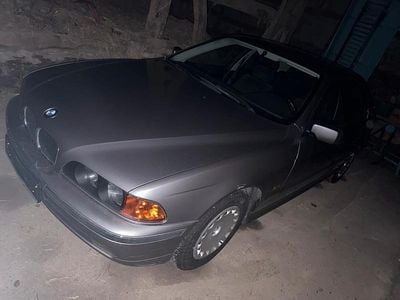 Gebraucht BMW 520 150 PS (110 kW) 1998 Violet Limousine