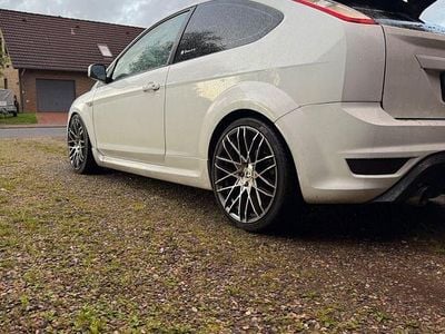 Usata Ford Focus ST 226 CV (166 kW) 2008 Bianco Berlina