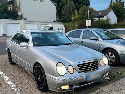 Mercedes E430