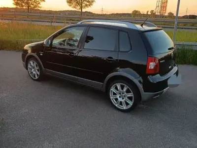 Używany VW Polo Cross 64 KM (47 kW) 2005 Czarny Hatchback