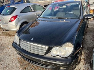Mercedes C200