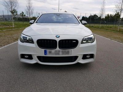Gebraucht BMW 525 M Sport 218 PS (160 kW) 2015 Weiß Limousine
