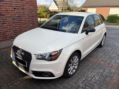 Gebraucht Audi A1 Sportback Attraction 86 PS (63 kW) 2013 Weiß Kleinwagen