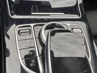 Gebraucht Mercedes C300e Exclusive 194 PS (142 kW) 2020 Blau Kombi