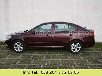 Gebraucht Skoda Octavia Family 105 PS (77 kW) 2012 Rot Limousine