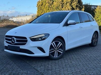 Gebraucht Mercedes E250 160 PS (117 kW) 2022 Weiß Limousine