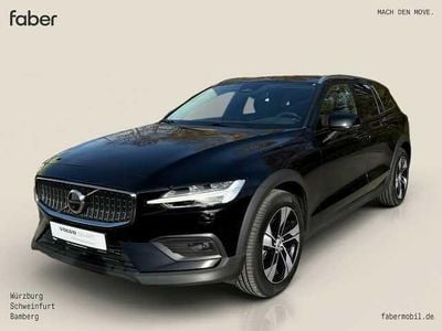 Gebraucht 2022 Volvo V60 CC Kombi | 35.990 € (Etwas zu teuer)