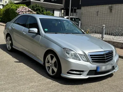 Gebraucht Mercedes E200 Avantgarde 184 PS (135 kW) 2012 Limousine
