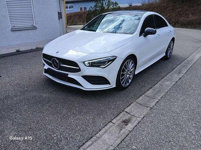 Gebraucht Mercedes CLA220 190 PS (139 kW) 2023 Weiß Limousine